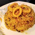 Cooksnap από Παναγιώτης Λ. στη συνταγή Καλαμαράκια με ρύζι και κουρκουμά