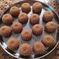 mitu madlani's cooksnap of when they made ખાંડ વાળા લાડુ.