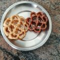 Shrimathi Samayal 's cooksnap of when they made 🥨2 இன் 1 கோதுமை அச்சு முறுக்கு இனிப்பு மற்றும் கார சுவையில்🥨.