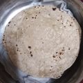Binita Makwana's cooksnap of when they made ફુલકા રોટી (Fulka Roti Recipe In Gujarati).