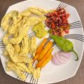 Sonal Vithlani's cooksnap of when they made વણેલા ગાંઠિયા (Vanela Gathiya recipe in gujarati).