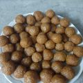 স্বর্নাক্ষী চ্যাটার্জি 's cooksnap of when they made নারকেল নাড়ুুুুুুু (Narkel naru recipe in Bengali).