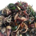 Cooksnap dari Maryam barizi untuk resep Tumis Cumi hitam