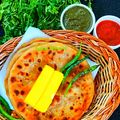 Sudha Agrawal का कुकस्नैप जब उन्होंने आलू का पराठा, टमाटर की मीठी और हरी चटनी(Aloo ka paratha tamatar बनाया था।