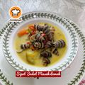 Cooksnap Mahadiah semasa beliau membuat Siput sedut masak lemak cili api berserta terung.