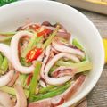 姚佩妘 的 魷魚炒芹菜肉絲(簡單料理) cooksnap