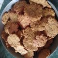 Anshi Seth का कुकस्नैप जब उन्होंने मसाला मठरी (Masala mathri recipe in hindi) बनाया था।