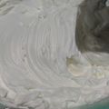 Cooksnap dari Laela Febriani untuk resep Simple buttercream (lembut,ga eneg)