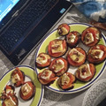 El cooksnap de Paz García Blanes cuando hizo Berenjena con queso Philadelphia, miel y piñones.