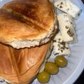 صورة من ام نونة، شاركها بعد تجربة وصفة سندويشات بالحلوم 🌭🌭