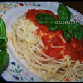 Cooksnap από Ζουζουνελ στη συνταγή Spaghetti με παραδοσιακή σάλτσα ντομάτας