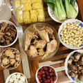 Cooksnap của Hung Pham khi họ làm theo món Vịt tiềm nấm, hạt sen
