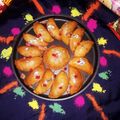 Renu Panchal का कुकस्नैप जब उन्होंने रसीली मावा गुजिया(Raseeli mawa gujiya recipe in Hindi) बनाया था।