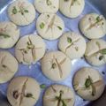 Monika gupta का कुकस्नैप जब उन्होंने नानख़ताई मीठी कूकीज (Nankhatai mithi cookies recipe in Hindi) बनाया था।