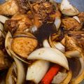 Cooksnap MocQue semasa beliau membuat (17/2) Ayam masak kicap bersama oyster sauce.