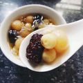 Cooksnap của Hiền Hiền khi họ làm theo món Chè nấm tuyết  táo đỏ