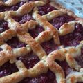 Gabriella Mészáros Cooksnap-ja, amikor elkészítette a(z) Cseresznyés-meggyes rácsos pite receptet.