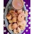 Neeta Bhatt का कुकस्नैप जब उन्होंने नमकीन मठरी(namkeen mathri recipe in hindi) बनाया था।