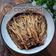 Cooksnap Aznie Khasri semasa beliau membuat Enoki Butter Kicap 1 Minit!.