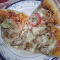 Khalida Misbah's cooksnap of when they made Chicken pizza without oven.
