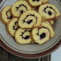 Cooksnap dari Desi Dresviana (IG : @chici_desi) untuk resep Bolu Gulung irit