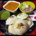 Riya's kitchen का कुकस्नैप जब उन्होंने रवा इडली और सांबर(rava idli aur sambar recipe in hindi) बनाया था।