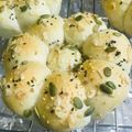 Cooksnap Rohaniah Binti Baharuddin semasa beliau membuat Roti Sarang Lebah Hari Jadi.