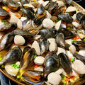 El cooksnap de Chris Gan cuando hizo Paella mixta de pollo y mariscos.
