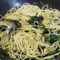 El cooksnap de Pepe Olivera cuando hizo Fideos con espinacas salteadas.