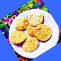 पूनम सक्सेना का कुकस्नैप जब उन्होंने मैदे की पापड़ी (Maide ki papdi recipe in hindi) बनाया था।