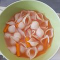 El cooksnap de thalia cuando hizo Sopa de pasta y verduras.