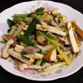 秉珊媽Plenty 的 芹菜豆干 cooksnap