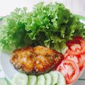 Cooksnap của Minh Khai Nguyen khi họ làm theo món Cá Thu Chiên Chấm Rau Sống