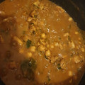 Haseenah Bibi's cooksnap of when they made Lahori Murgh Channay – Lahori Chickpea and Chicken Curry.