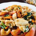 รูป Cooksnap ของ Noo Hin เมื่อเขาทำ ไก่ผัดเม็ดมะม่วงหิมพานต์