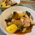 Cooksnap Kanaaneko semasa beliau membuat Ayam 3 Cawan (Three-Cup Chicken).
