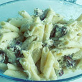 rockingkicks29's cooksnap of when they made pasta with white sauce and chicken.