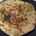 Shivani Pandya का कुकस्नैप जब उन्होंने आलू का पराठा (aloo ka paratha recipe in Hindi) बनाया था।