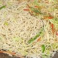 Chanchal का कुकस्नैप जब उन्होंने चाऊमिन (chowmein recipe in Hindi) बनाया था।