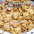 Cooksnap Hani Shaimi semasa beliau membuat Ketupat Daun Kelapa.