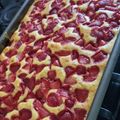 Lábadi Edina Cooksnap-ja, amikor elkészítette a(z) Túrós joghurtos kevert süti eperrel receptet.