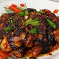 Cooksnap Julia ALeen Aireish semasa beliau membuat Ikan goreng kicap.