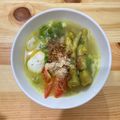 Cooksnap dari a new mom, simple cooking it’s choice🤭✌🏻 untuk resep Soto ayam lamongan Aseliii...bening seger plus koya krupuk udang
