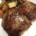 ChanceLala's cooksnap of when they made アメリカ　美味！リブアイステーキの焼き方.