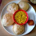 Tanusree Bhattacharya's cooksnap of when they made ফুলকো লুচি,ছোলার ডাল(fulko luchi cholar dal recipe in Bengali).