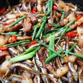 Cooksnap của Rose Truong khi họ làm theo món Cá cơm kho cay