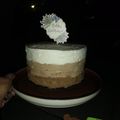 Dora Erdei Cooksnap-ja, amikor elkészítette a(z) Tripla csokis mousse torta Oreos keksz alappal sütés nélkül receptet.