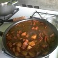 El cooksnap de Dani Morones cuando hizo Chuletas de puerco con papas en chile de árbol.