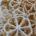 Cooksnap dari Sukimah Achmad Rochim untuk resep 71.Kembang Goyang/Kue Roda