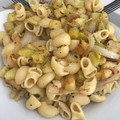 El cooksnap de Carlos Esteban Aguilar cuando hizo Pasta /Tiburones con calabacín y cebolla.